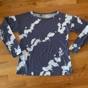 Women’s La Mode Grey And White Soft Long Sleeve Shirt Size Small